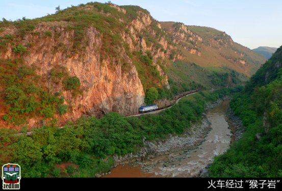 电车自驾云南219,160公里开了10个小时,路况烂得把车都搞坏了